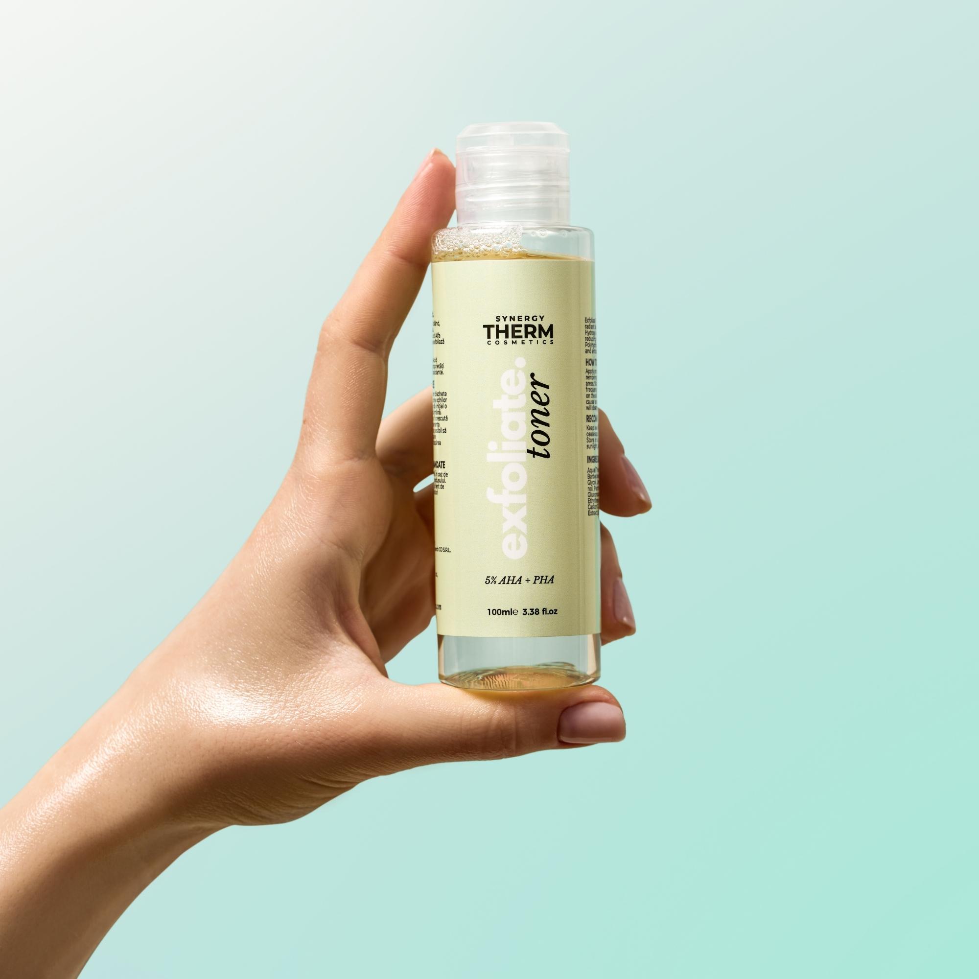 Toner exfoliant AHA/PHA, Exfoliate Toner, cu Acid Glicolic și Gluconolactonă, exfoliază tenul blând și curătă porii Toner exfoliant AHA/PHA, Exfoliate Toner, cu Acid Glicolic și Gluconolactonă, exfoliază tenul blând și curătă porii