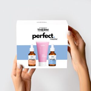 Set produse PERFECT ROUTINE rutină perfectă de bază cu ser antioxidant și iluminator cu Vitamina C, cremă hidratantă cu protecție solară SPF50+ și ser hidratant cu 3 tipuri de Acid Hialuronic - imagine 2